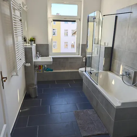 Neu Saniertes In Apartamento *